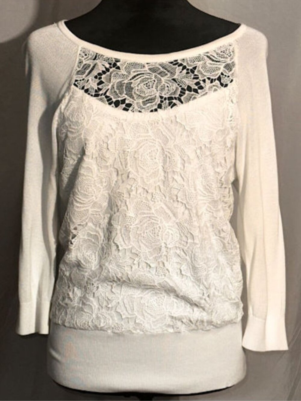 White House Black Market White Lace Top, Banded Bottom, Small